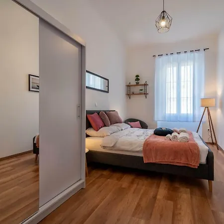 Apartmán Center *